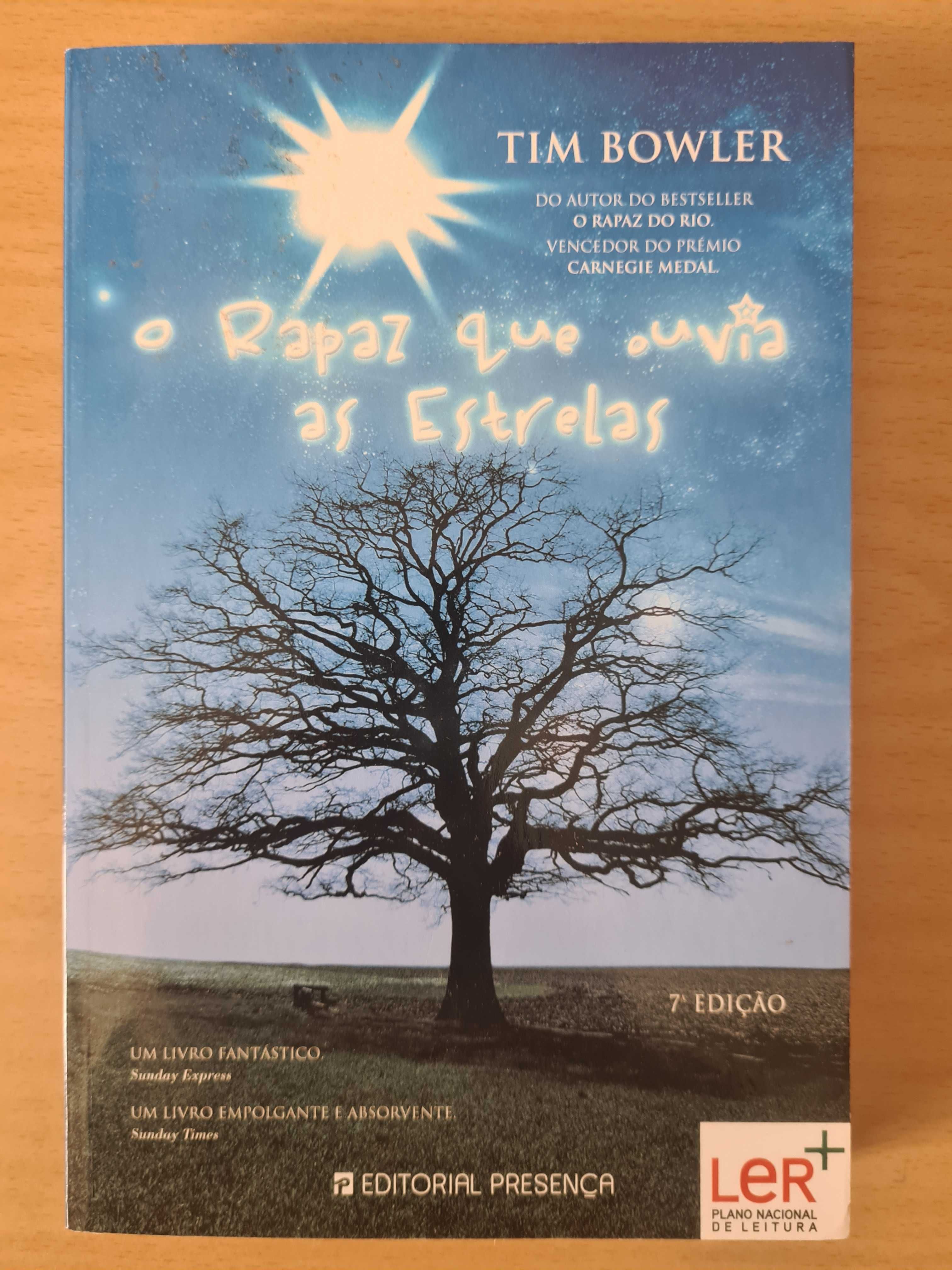 Livro infantojuvenil "O rapaz que ouvia as estrelas" de Tim Bowler