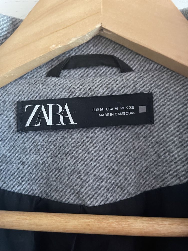 Zara Пальто M