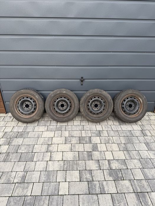 Sprzedam koła zimowe do Forda Fiesta mk7!