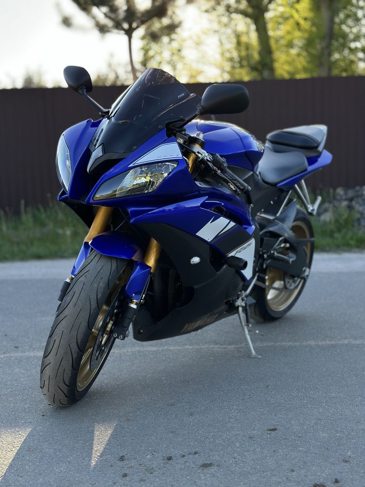 Yamaha R6 ,  R6.