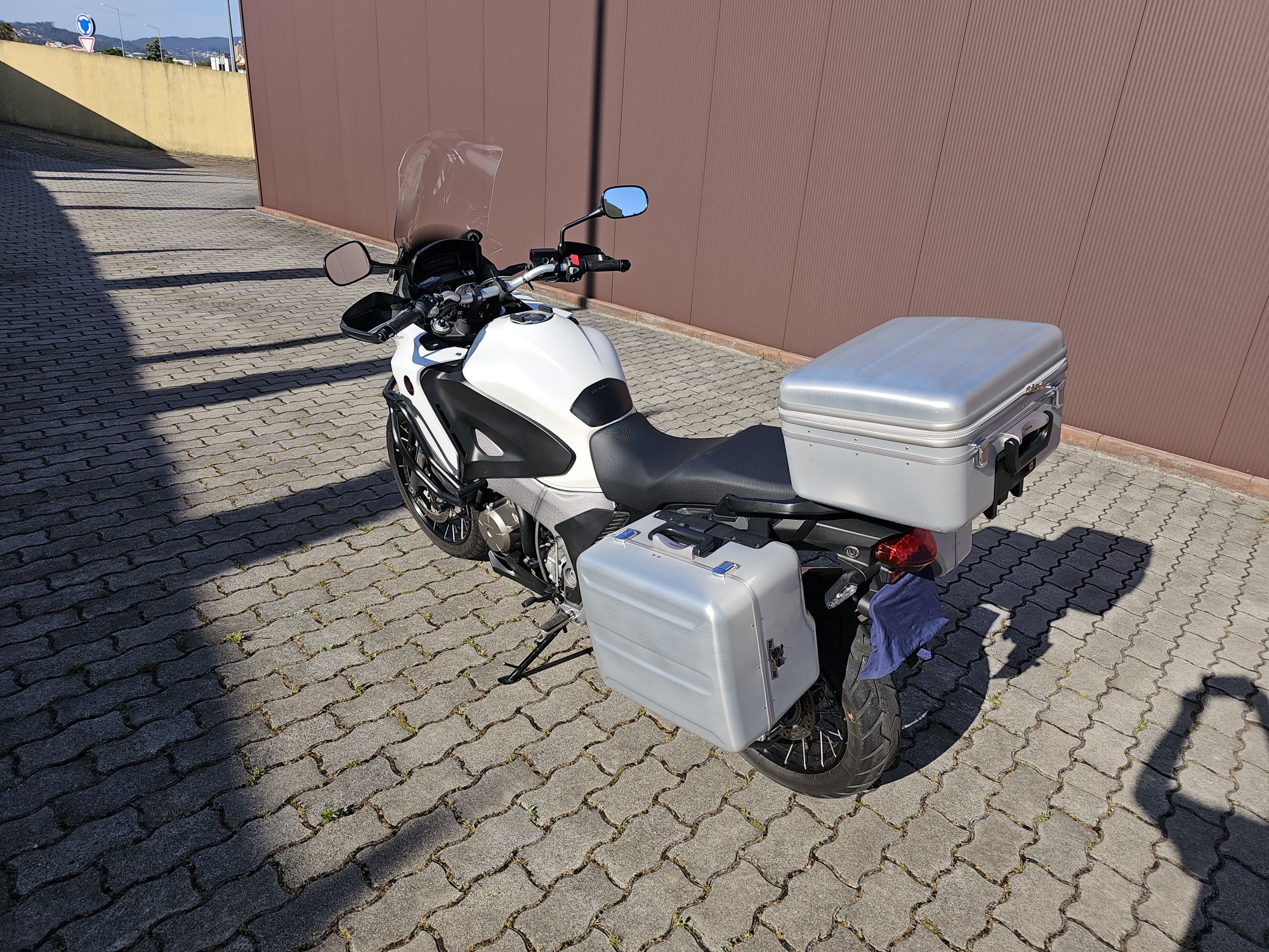 Honda VFR 1200X crosstourer, c/livro de revisões