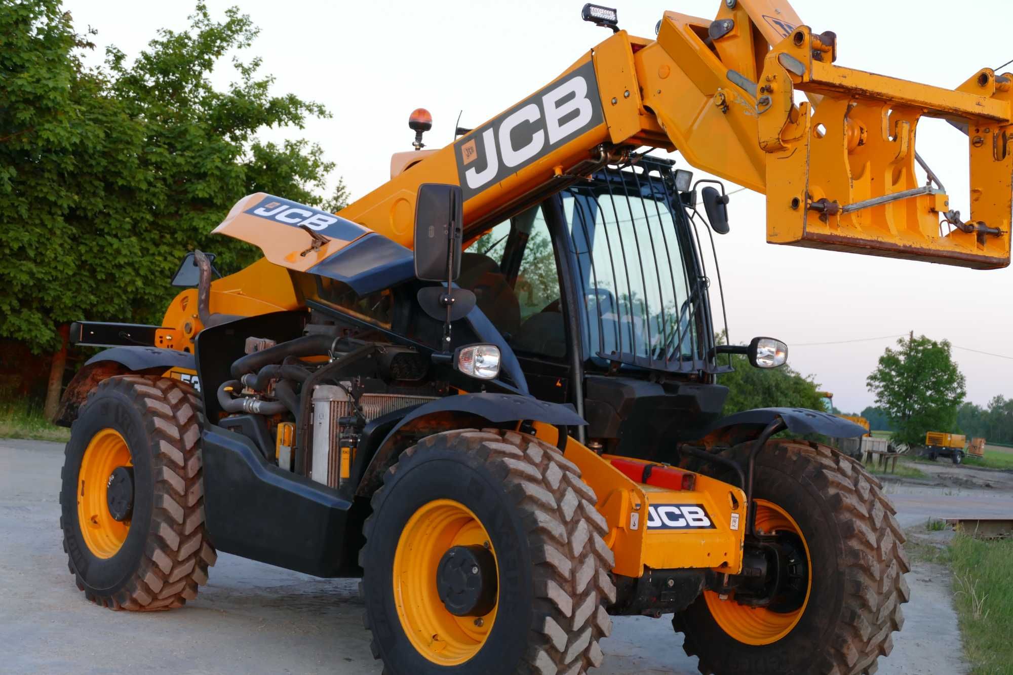 ładowarka teleskopowa jcb 531 70