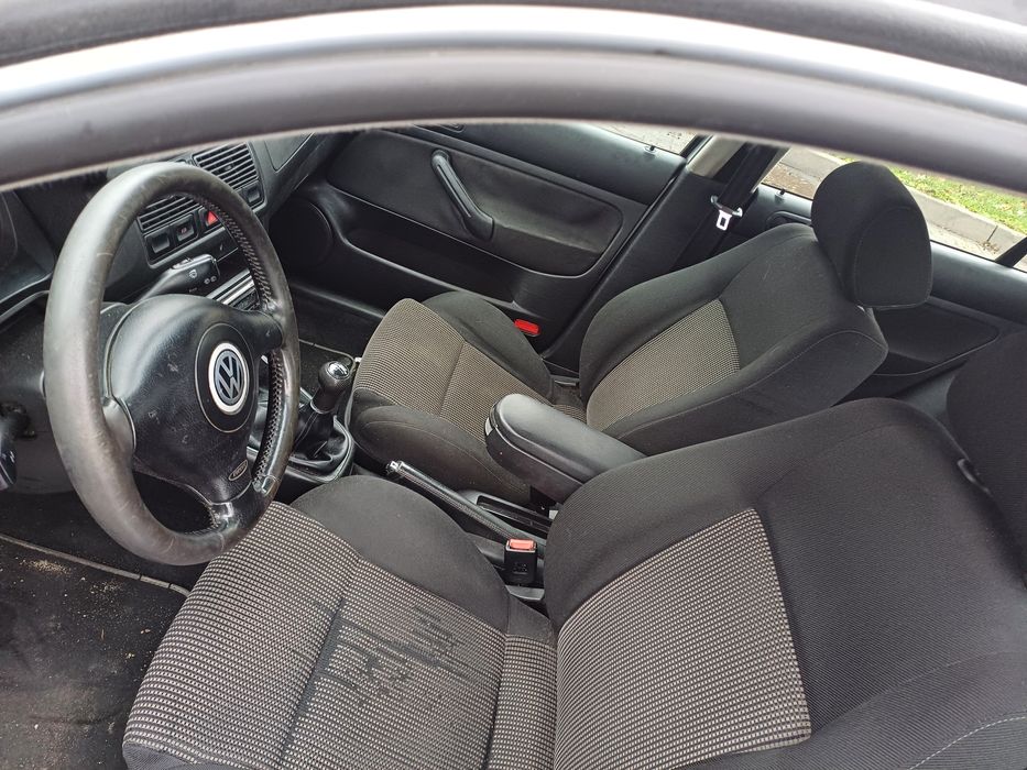 Ładny VW Golf 4 hatchback 5drzwi 1.9tdi 6 biegów alu17" super stan