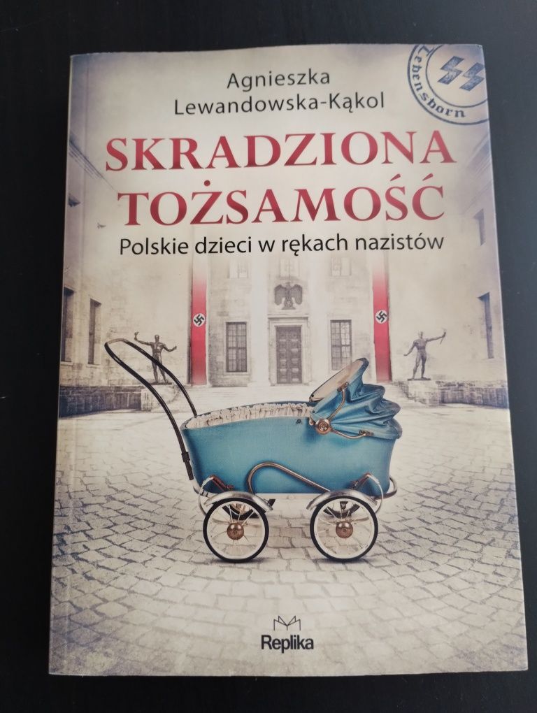 Skradziona tożsamość - Agnieszka Lewandowska-Kąkol