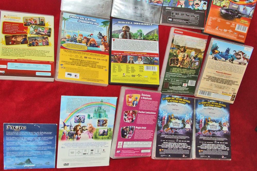 DVD dla dzieci zestaw:  Alvin, Rio, Lego, Scooby