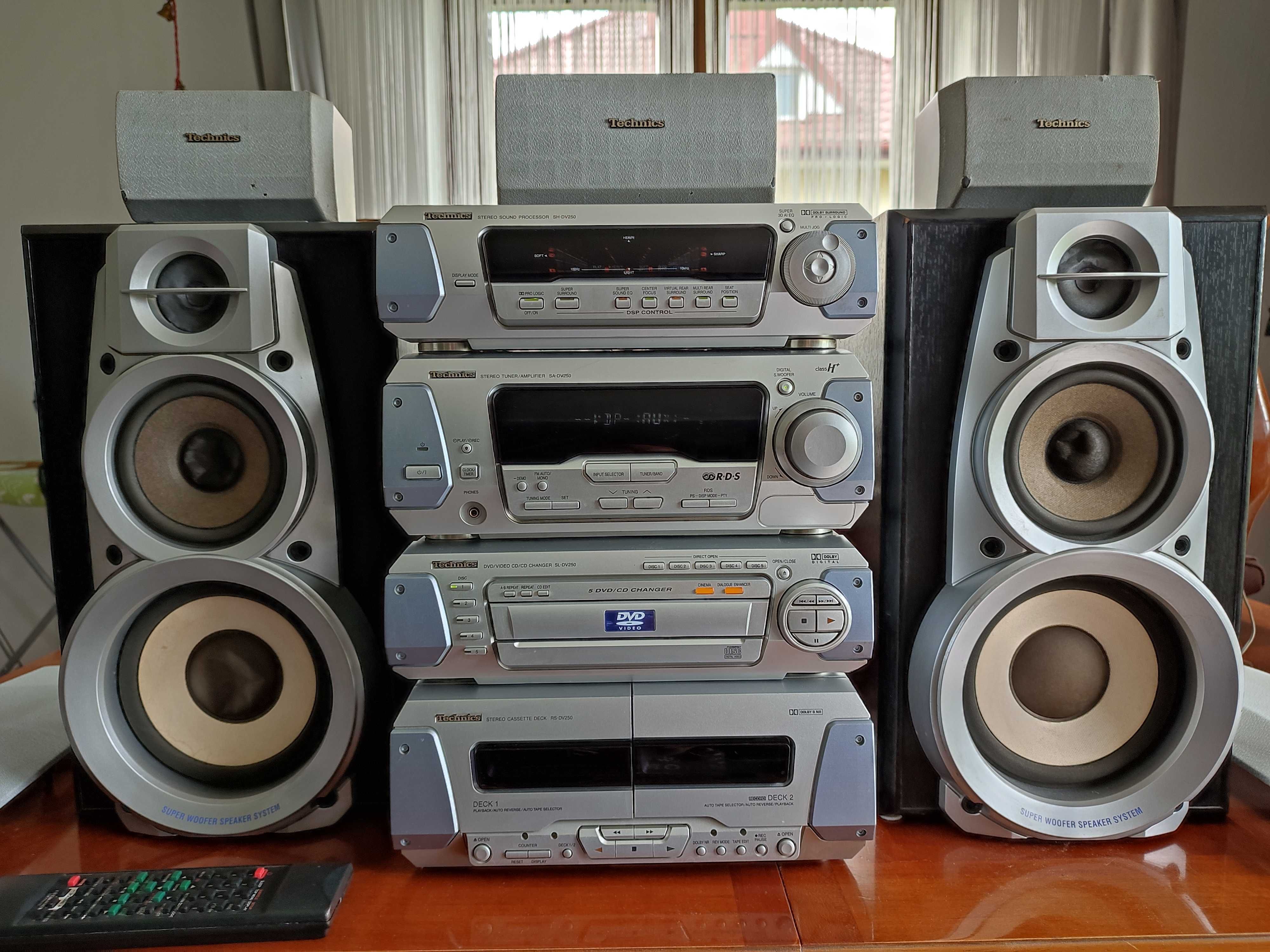 Wieża Stereo Technics SA-DV250. DVD, ProLogic, Komplet Głośników.