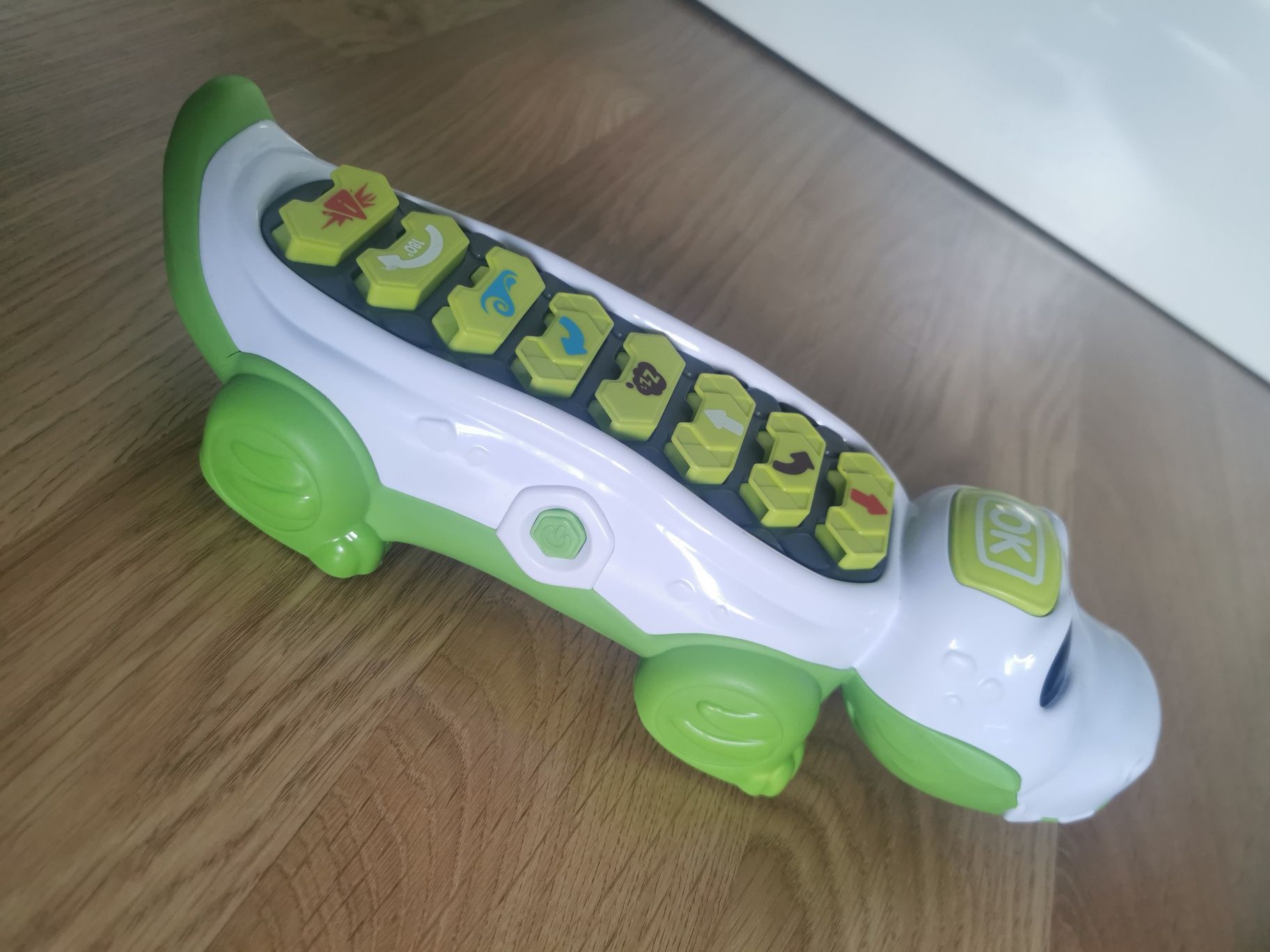Koko programowych robot krokodyl