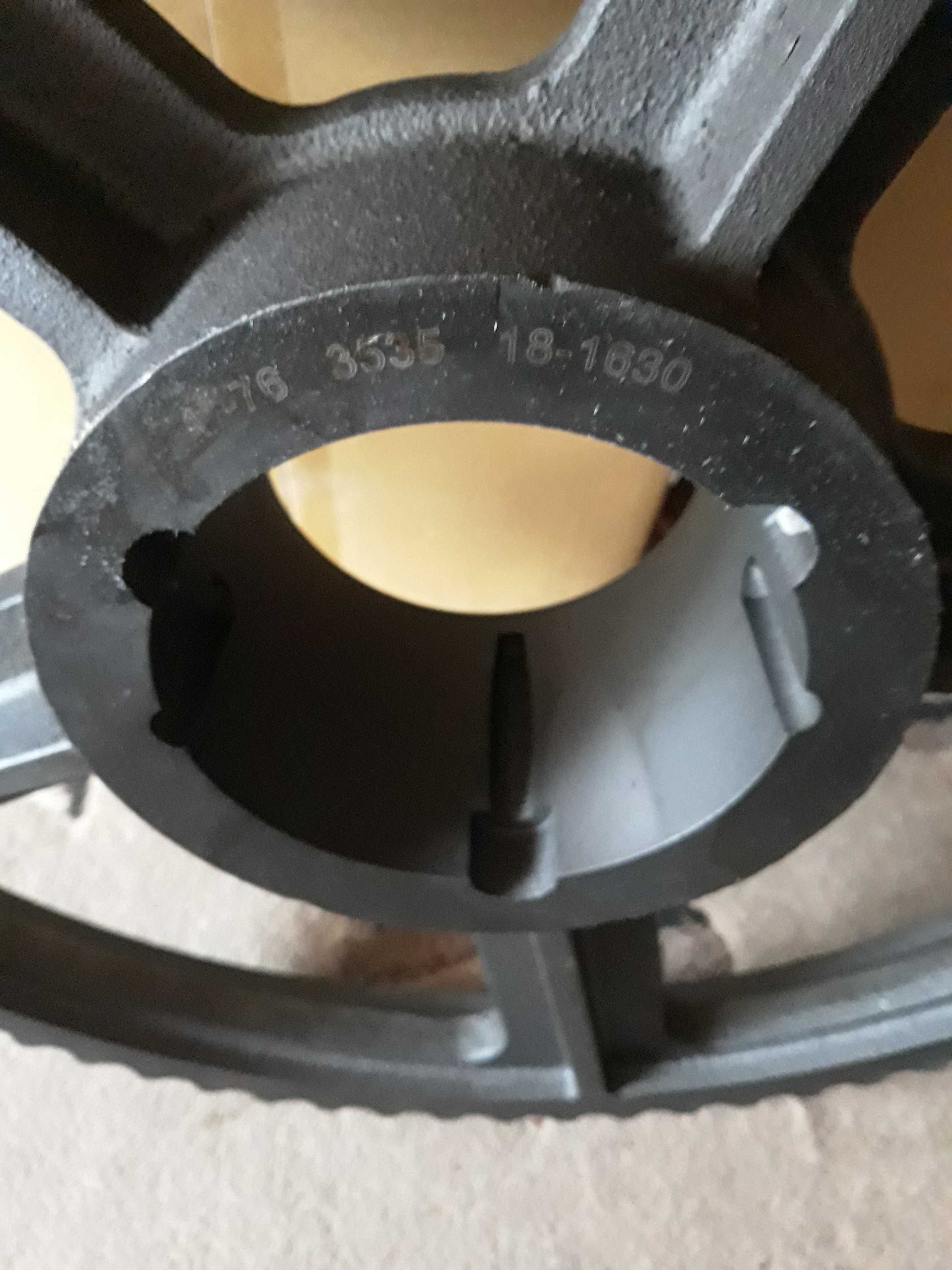 Koło łańcuchowe 16B2 z76 pod taper 3535