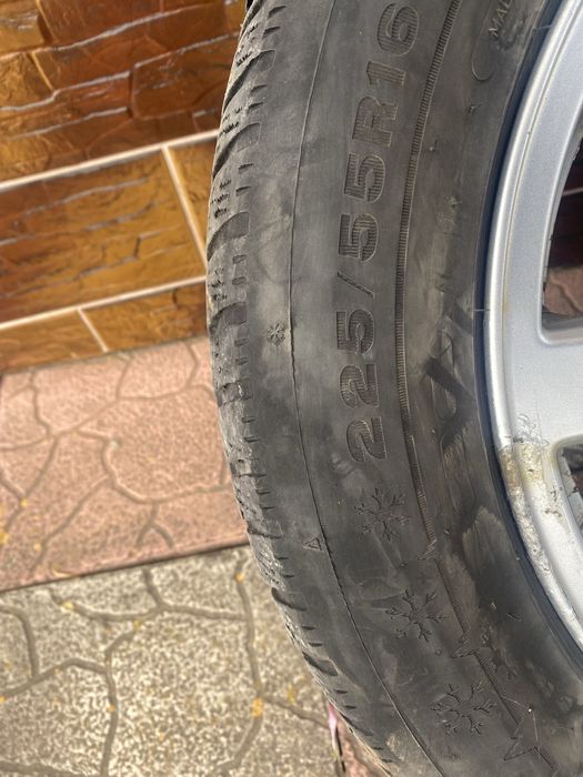 Продам колеса в зборі 225/55 R16 зимові