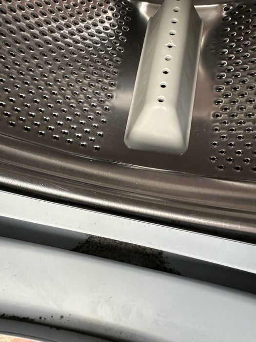 Пральна машина Whirlpool 7кг awxc 73433