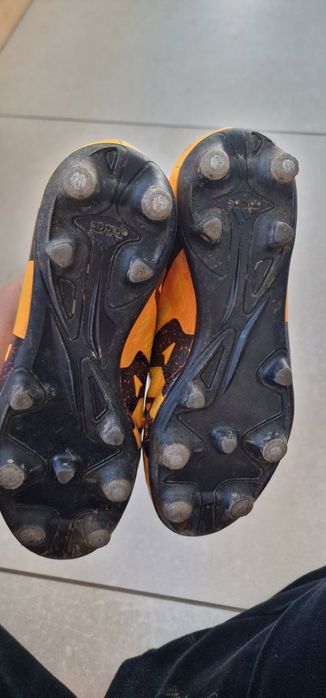 Взуття дитяче футбол,бутси