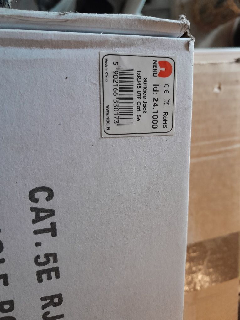 Gniazdka sieciowe natynkowe 1xRJ45 UTP, cat. 5e, 16 sztuk