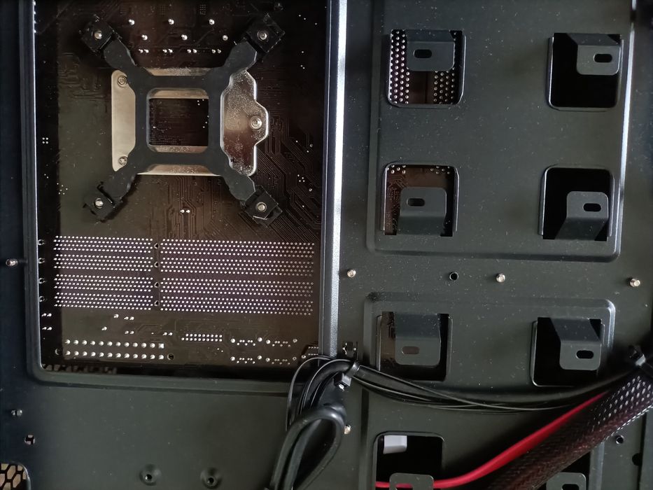 Sprzedam komputer i5 4460 3.20ghz