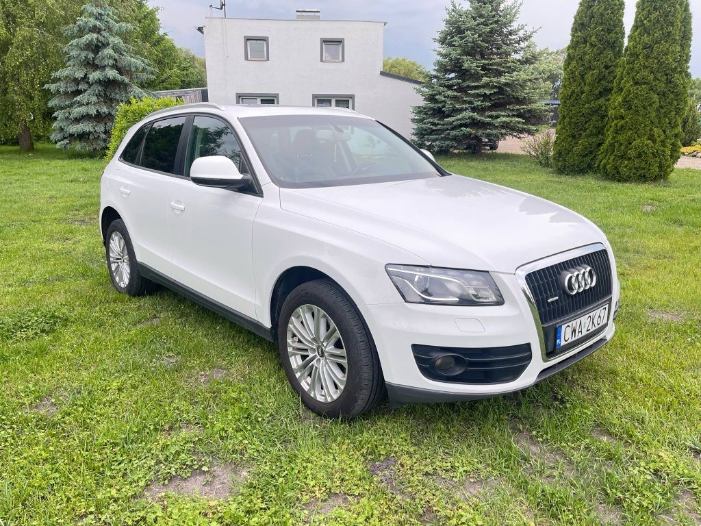 Audi Q5 2.0 tdi manual skóry panorama hak