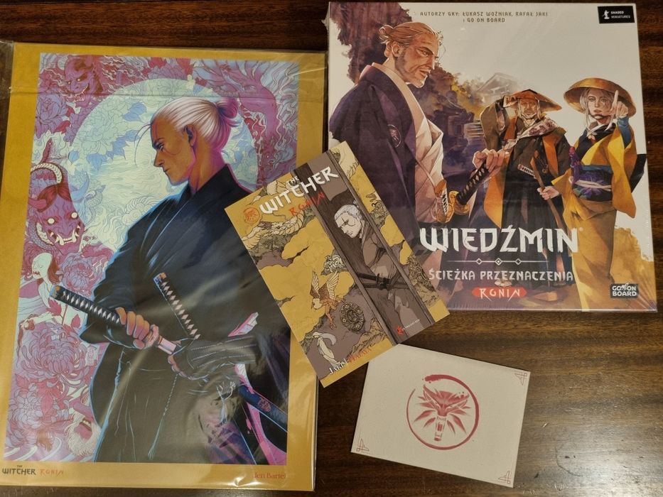 Zestaw Kolekcjonerski Wiedźmin Ronin, Biały Kruk,  Manga + Gra