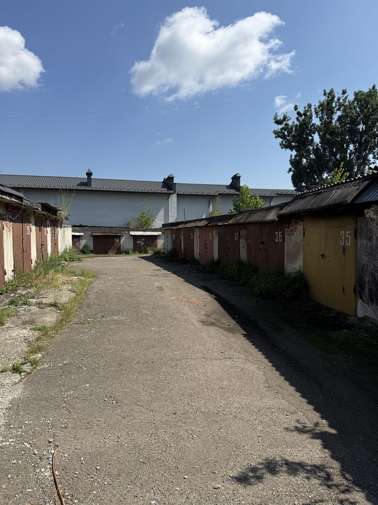 Гараж в центрі міста