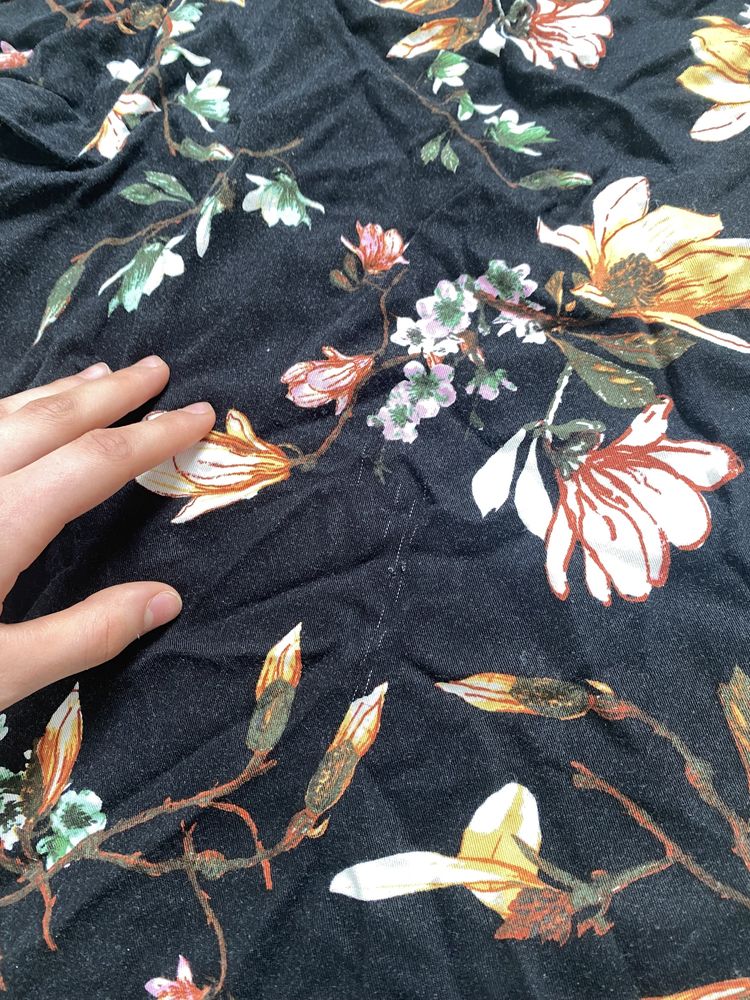 Bluzka z dekoltem w serek w kwiaty kwiecista koszula elegancka vintage