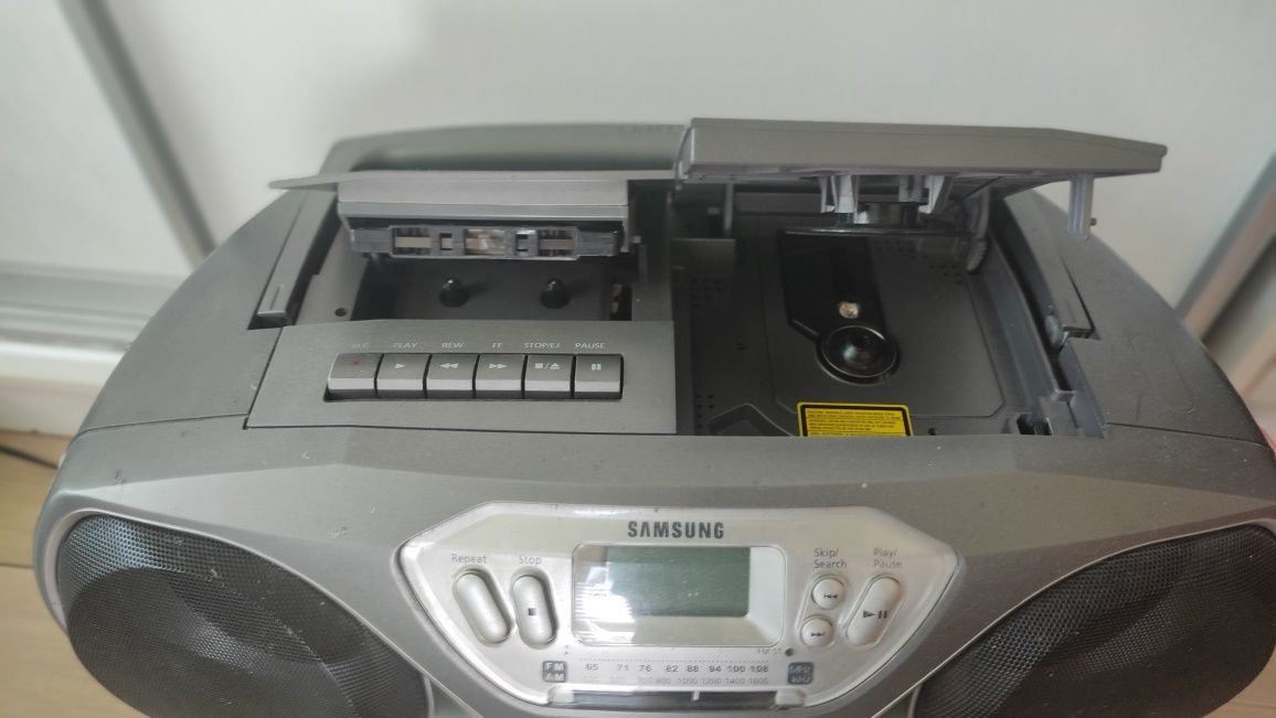 Магнітола Samsung RCD-S30 касетна CD радіо