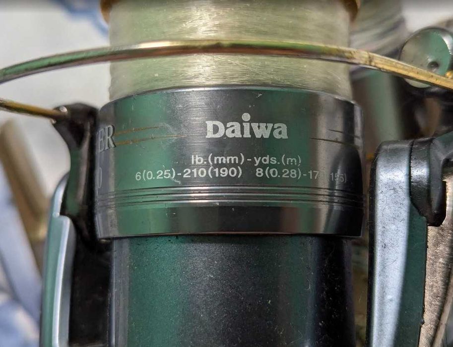 Рыболовные катушки Shimano-Daiwa размер 2500 с леской