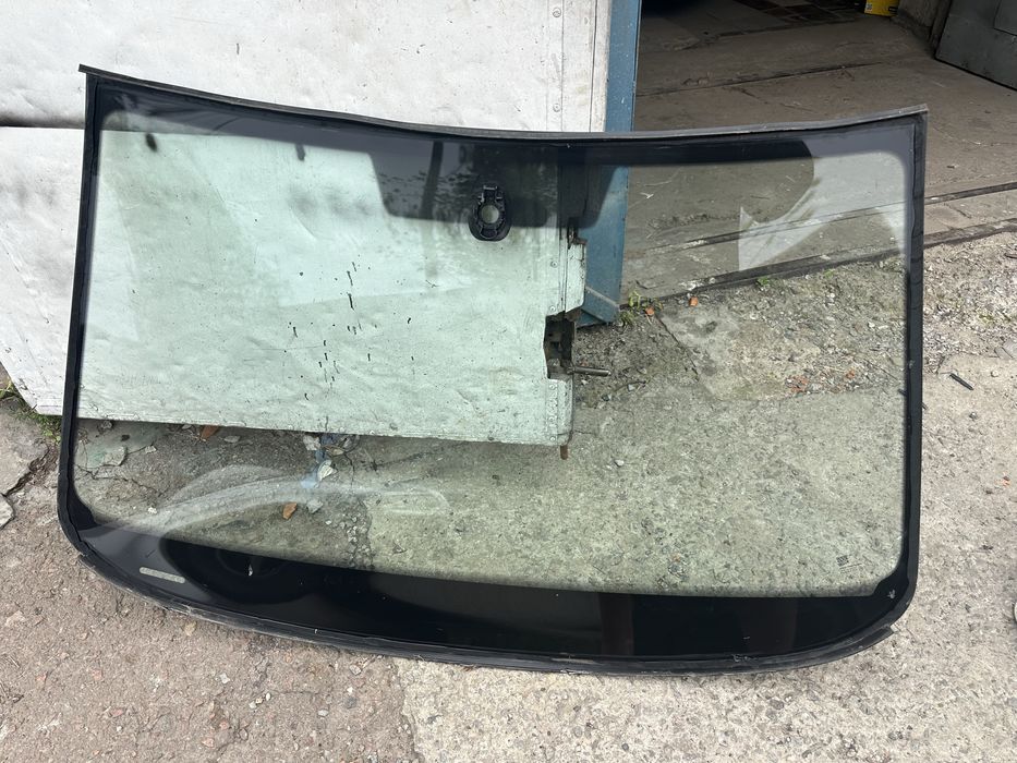 Лобовое стекло Skoda Octavia A7