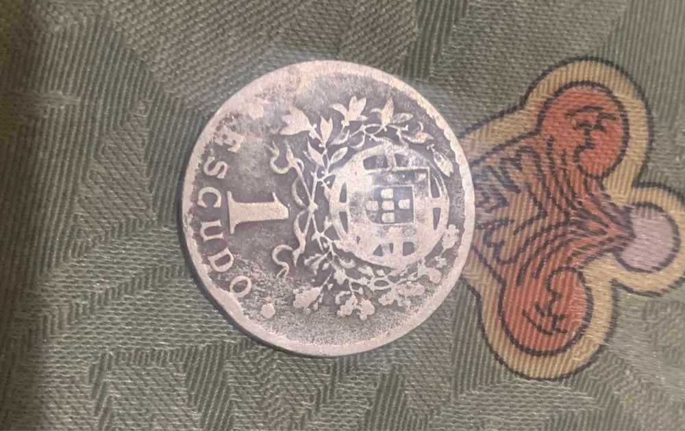 Notas e moedas antigas