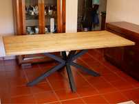Tampos de madeira maciça. Tampo de cozinha