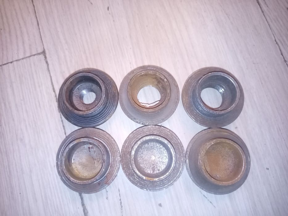 Футорки для батарей