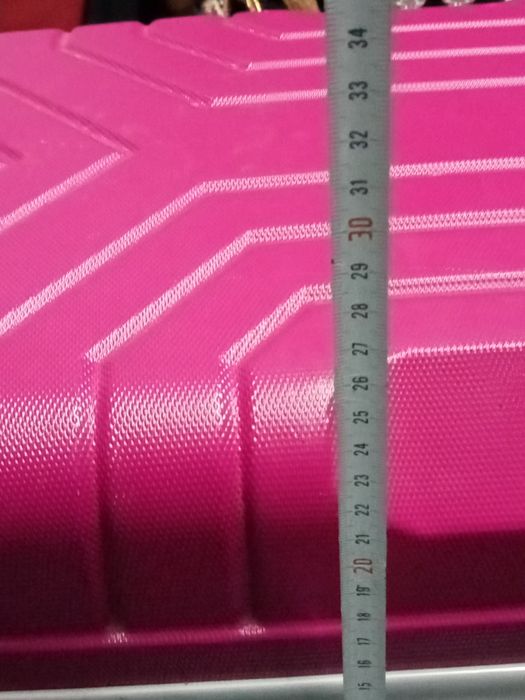 Vendo mala de viagem pequena bom estado