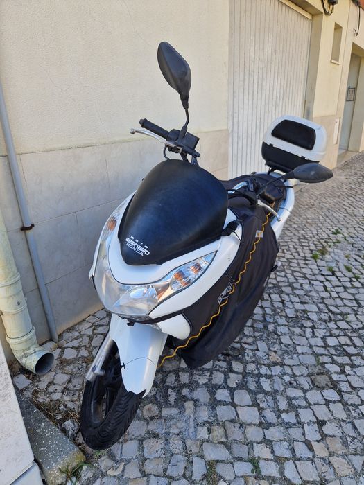 PCX 125 de 2011 com 84000km