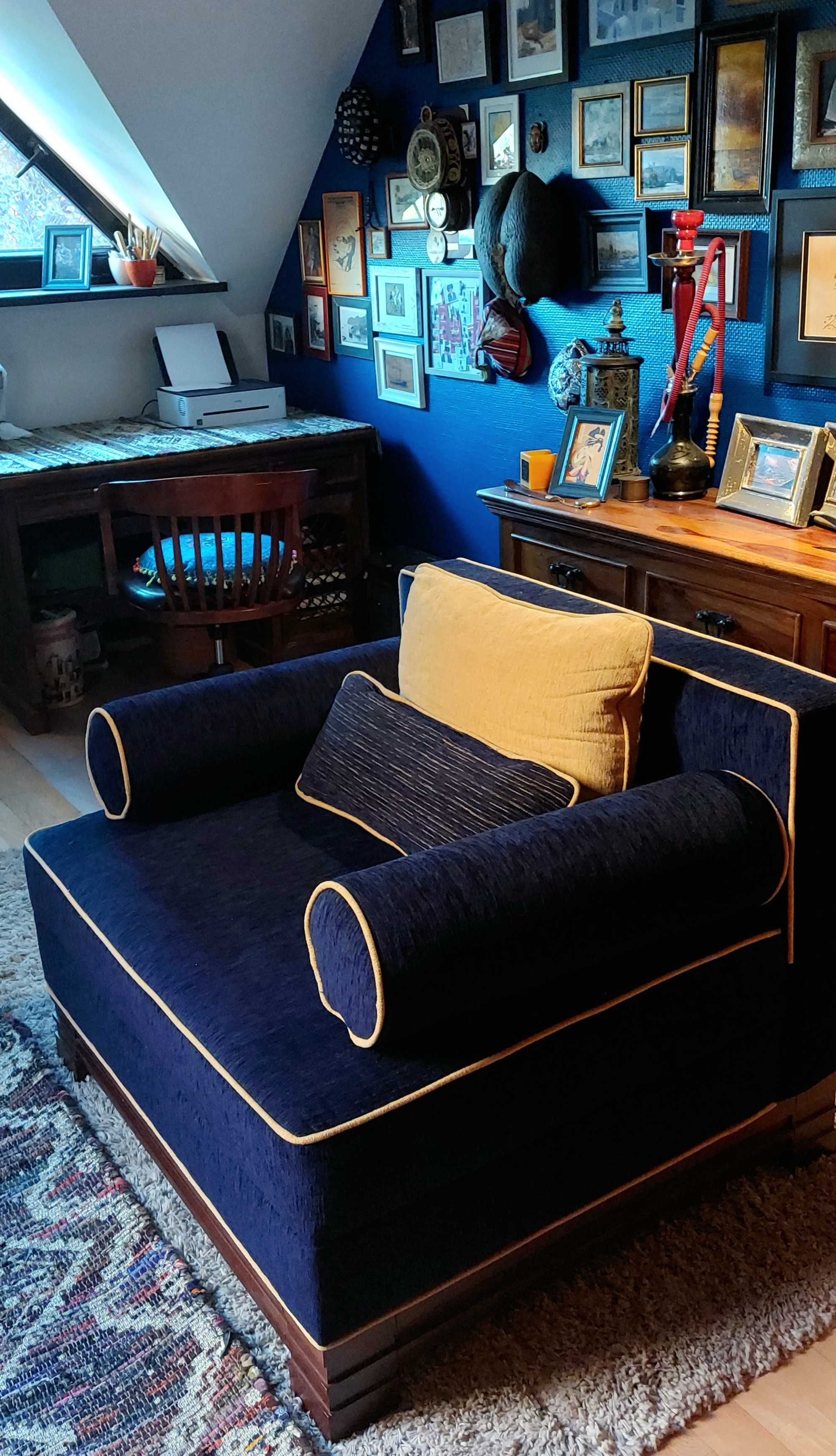 Piękny, designerski fotel. Dodaje charakteru pomieszczeniom