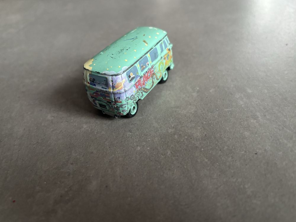 Model Resorak Tomica Disney Cars Fillmore VW Volkswagen T1 Standard