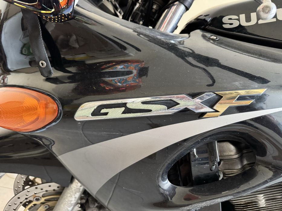 Suzuki GSX-750-F