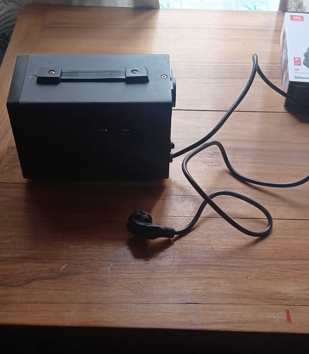 Стабілізатор напруги 500ВА(300Bт) MAXXTER