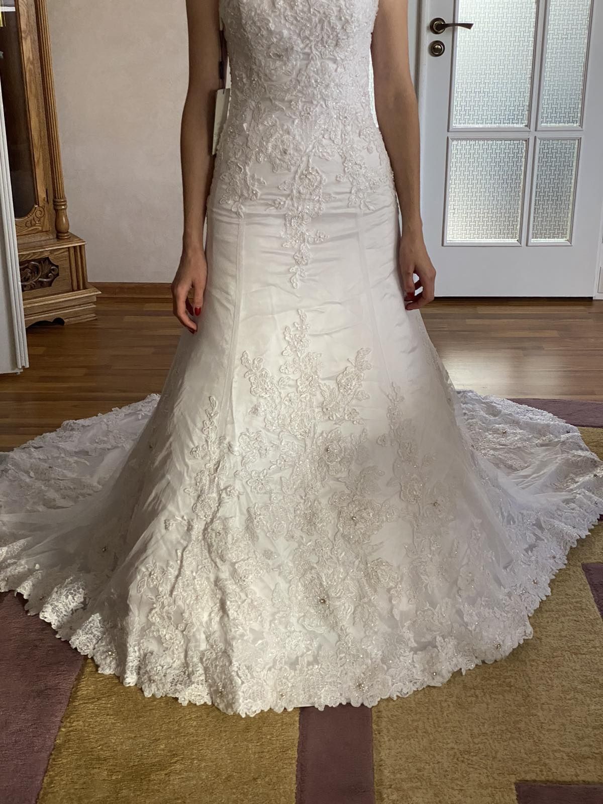 Продається сукня весільна