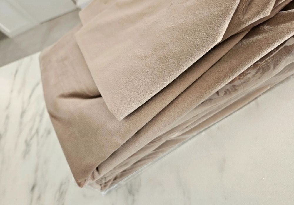 Zasłona PREMIUM Beżowa Welurowa Szampan