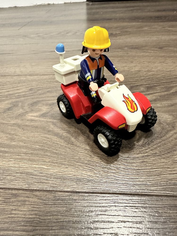 Playmobil quad strażacki