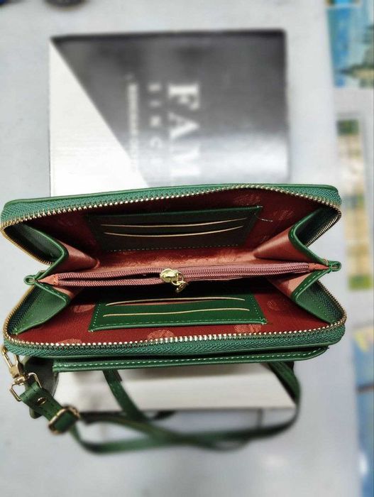 Барсетка для телефону