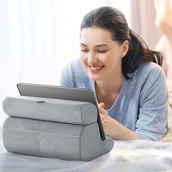 Ugreen welurowa składana podstawka na tablet telefon szary (60646 LP47