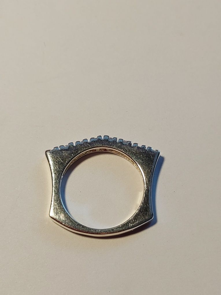 Pierścionek srebrny pr925 - pasek cyrkoni- rozm. 16