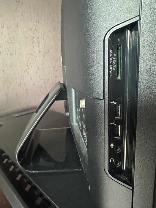 Komputer all in one HP 200, 21,5 cala. Procesor i3, dysk SSD 128 GB