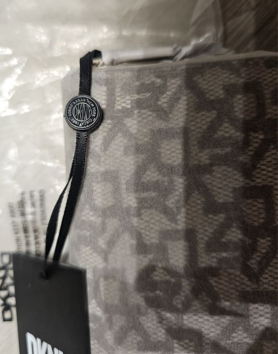 Dkny Duży Portfel Damski Bryant-New Zip Arou R831J658 Beżowy