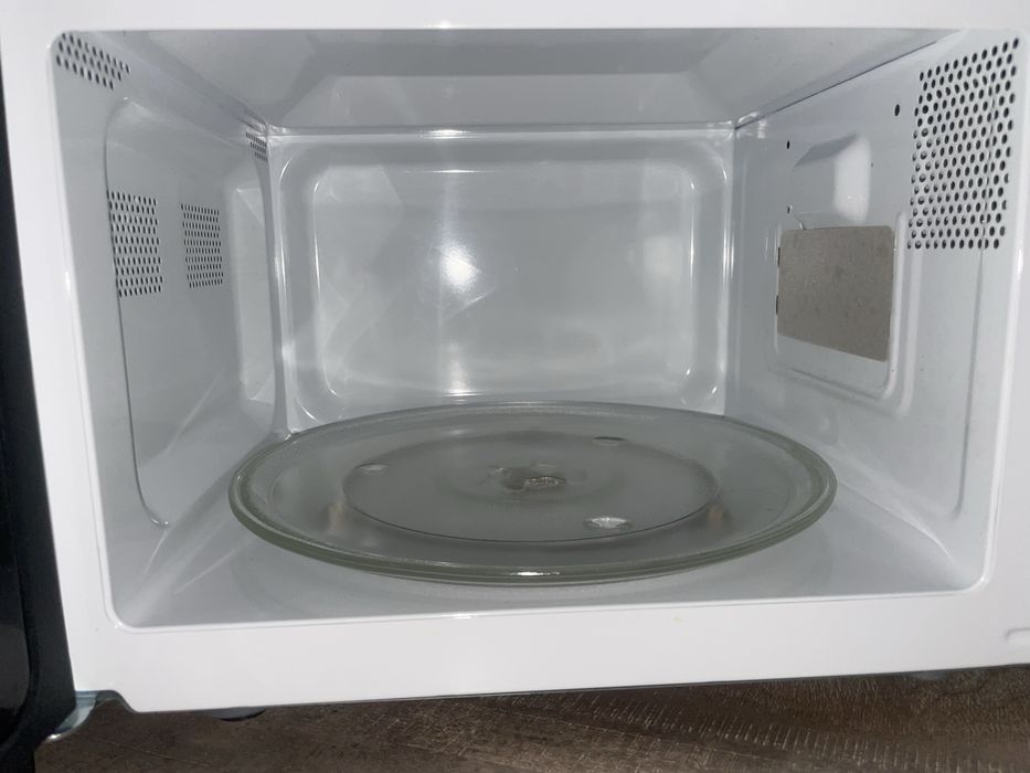 Микроволновка gorenje , под ремонт .