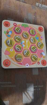 Gra pamięciowa drewniana pszczòłki używana stan bdb