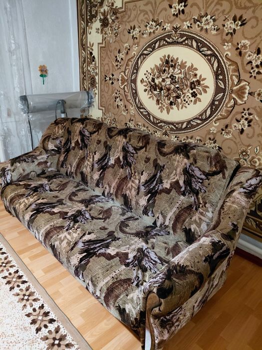 Продам диван в гарному стані