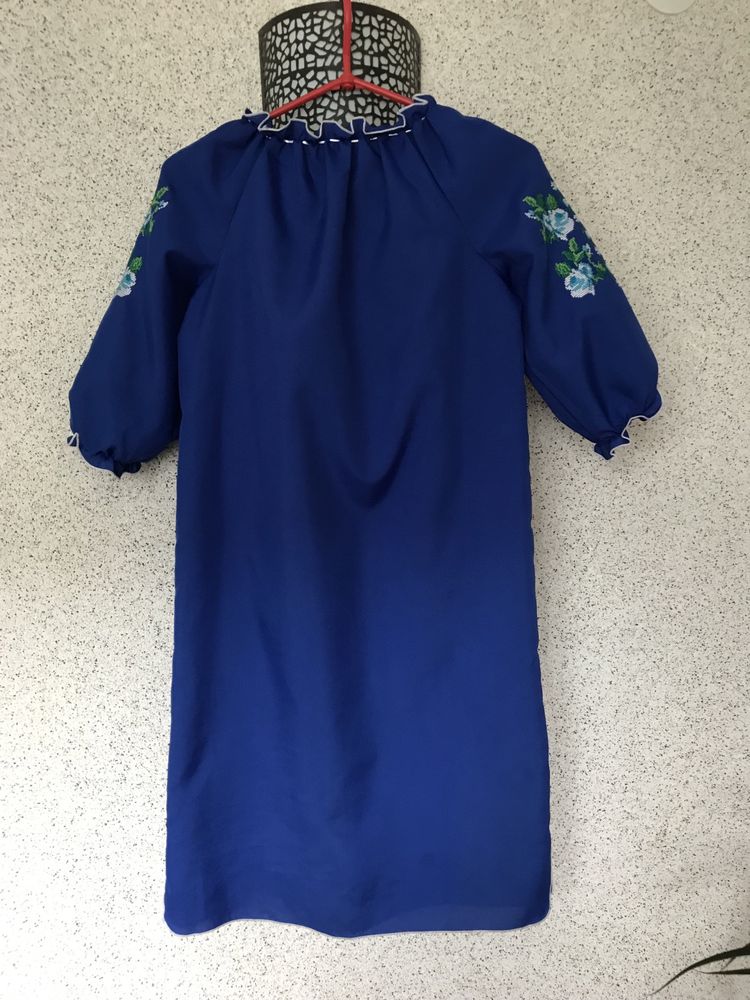 Дуже гарна  вишита сукня, плаття вишиванка на ріст 152-158-164 см