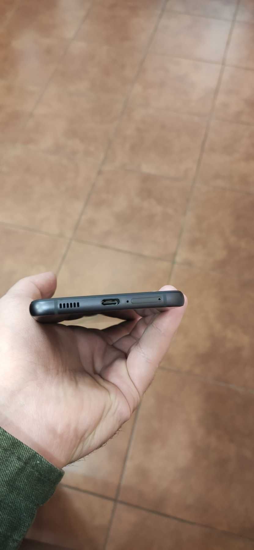Samsung G990B Galaxy S21 FE 5G 6/128GB ,Graphite EU !!!ВЖИВАНИЙ!!!
