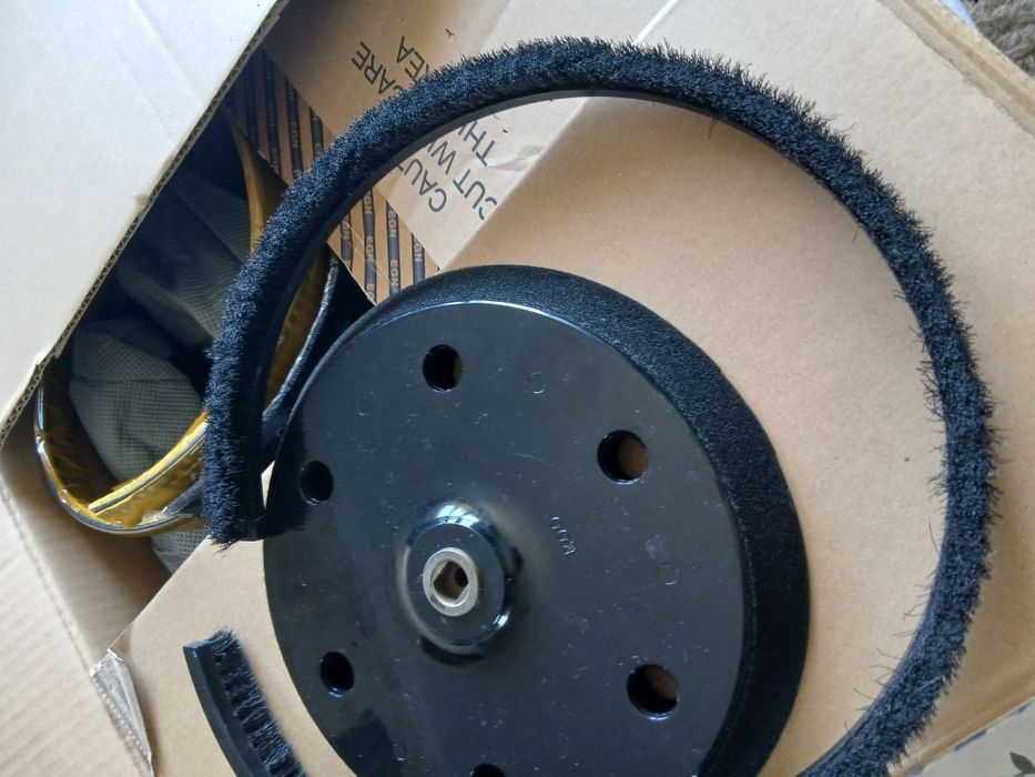 .Щітки . Мішки..