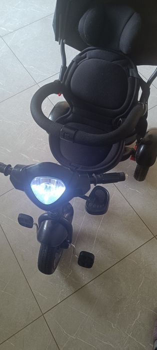 Дитячий  трьохколісний велосипед