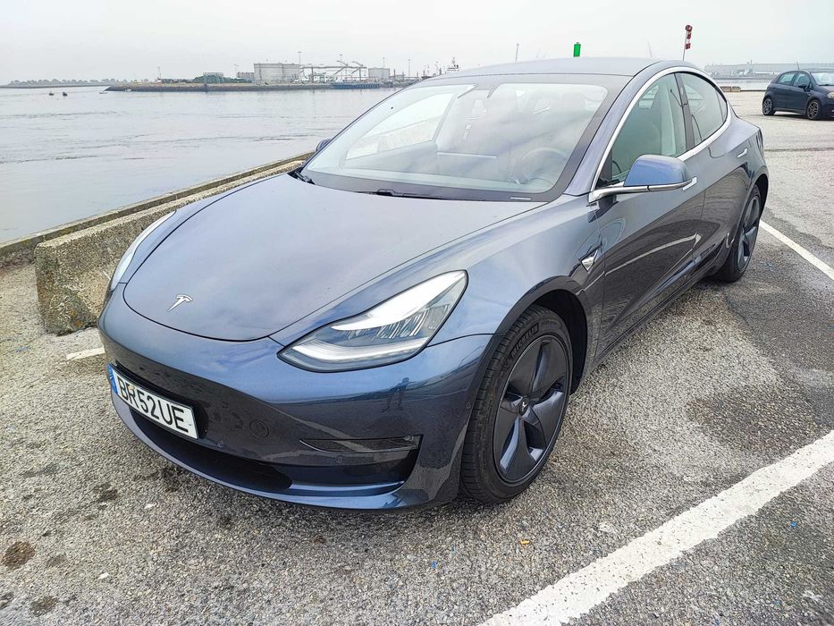 TESLA Model 3 AWD - IVA dedutivel