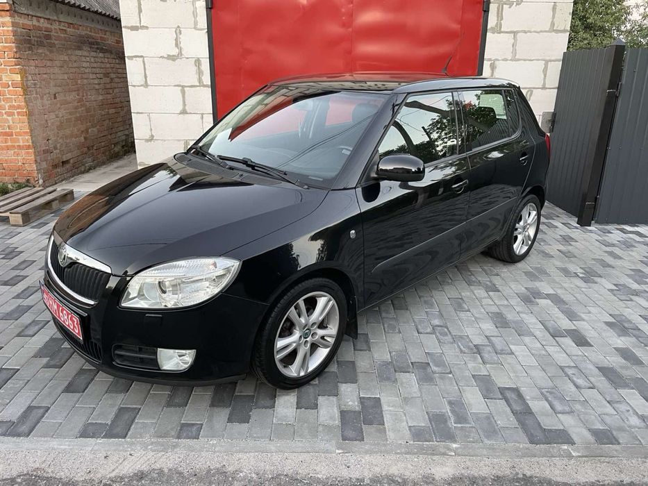 Продам автомобіль шкода фабія 2008 рік 1.6 бензин не фарбована